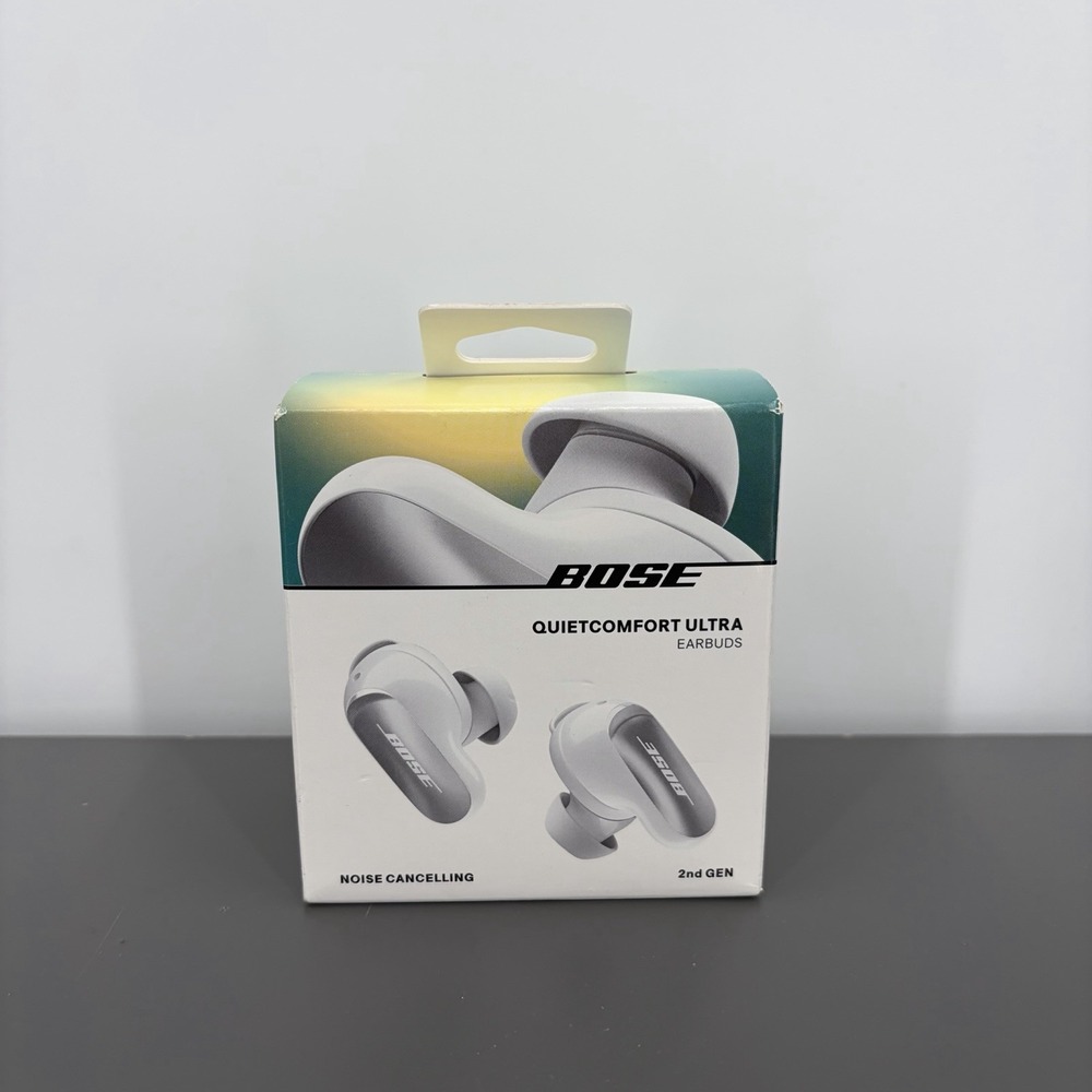 BOSE Quiet Comfort Ultra Gen 2 Earbuds 5V Smoke White 896637-0020 New